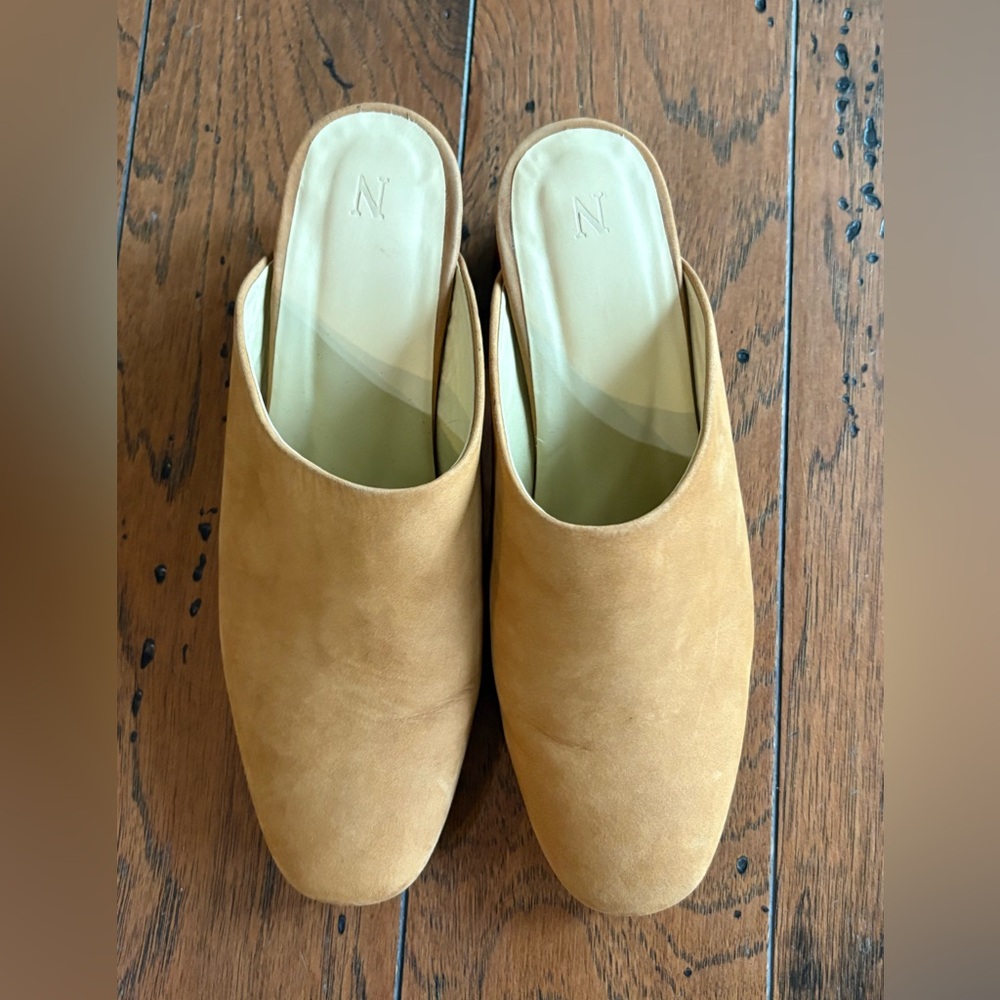 Leather mules, Nisolo. Size 8